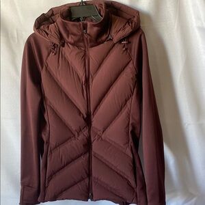 Women's Burgundy Hooded Jacket Size M Made in Vietnam